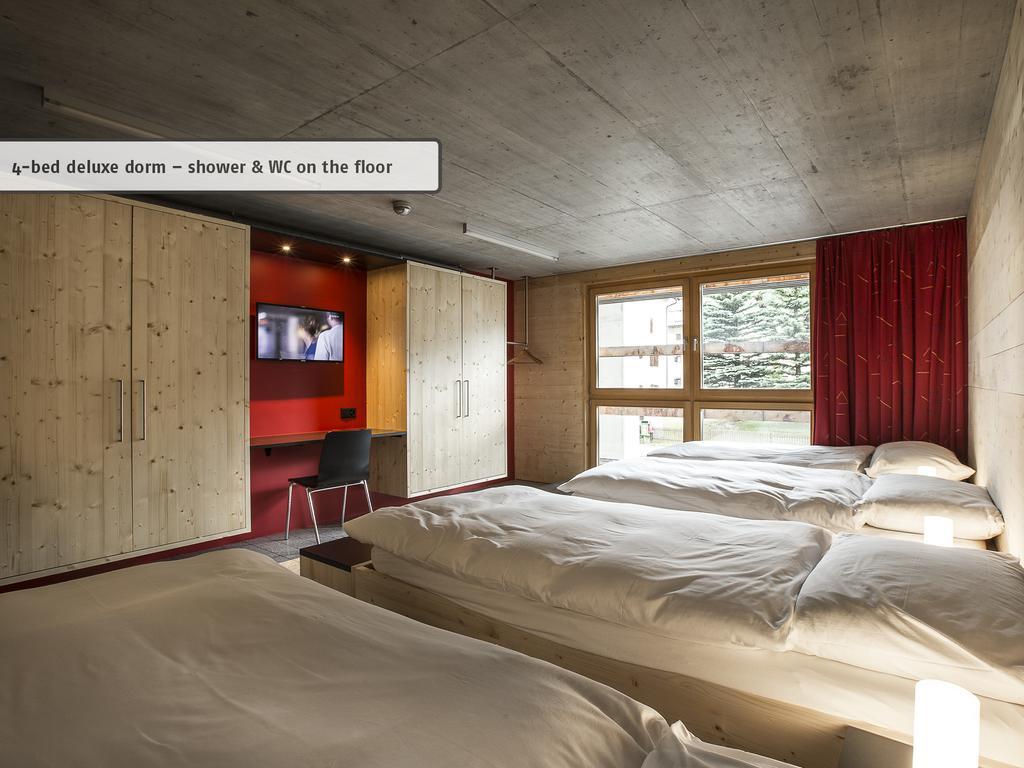 All In One Hotel - Inn Lodge / Swiss Lodge Celerina/Schlarigna Bagian luar foto